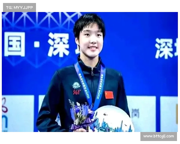 12岁中国游泳新星于子迪惊艳世界媒体关注展现超凡实力 12岁中国游泳新星于子迪惊艳世界媒体关注展现超凡实力
